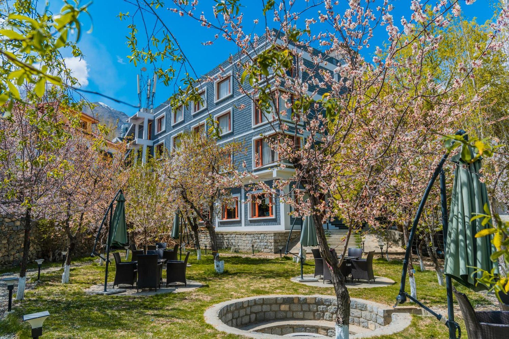 Hotel The Каргіл Екстер'єр фото