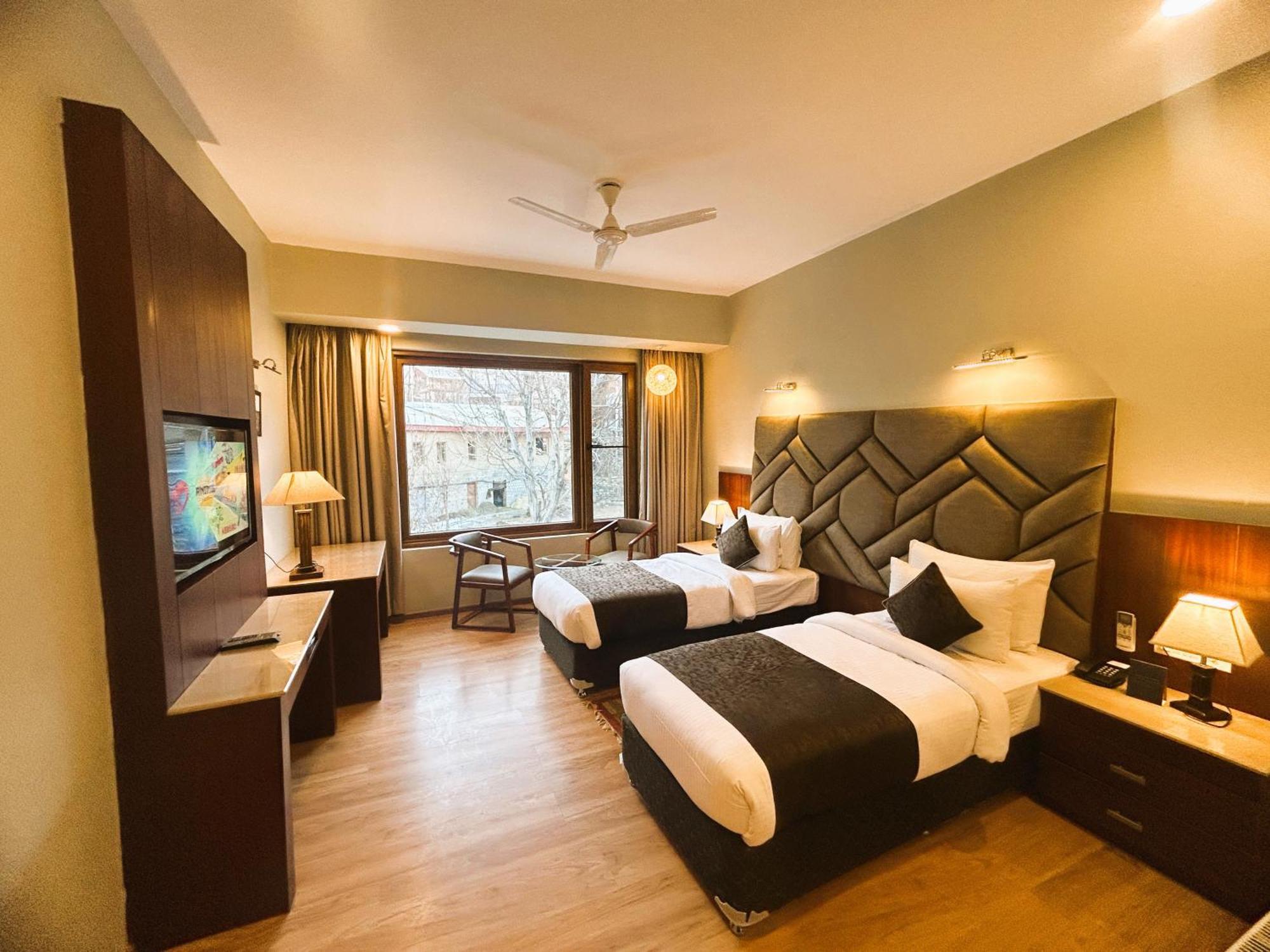 Hotel The Каргіл Екстер'єр фото