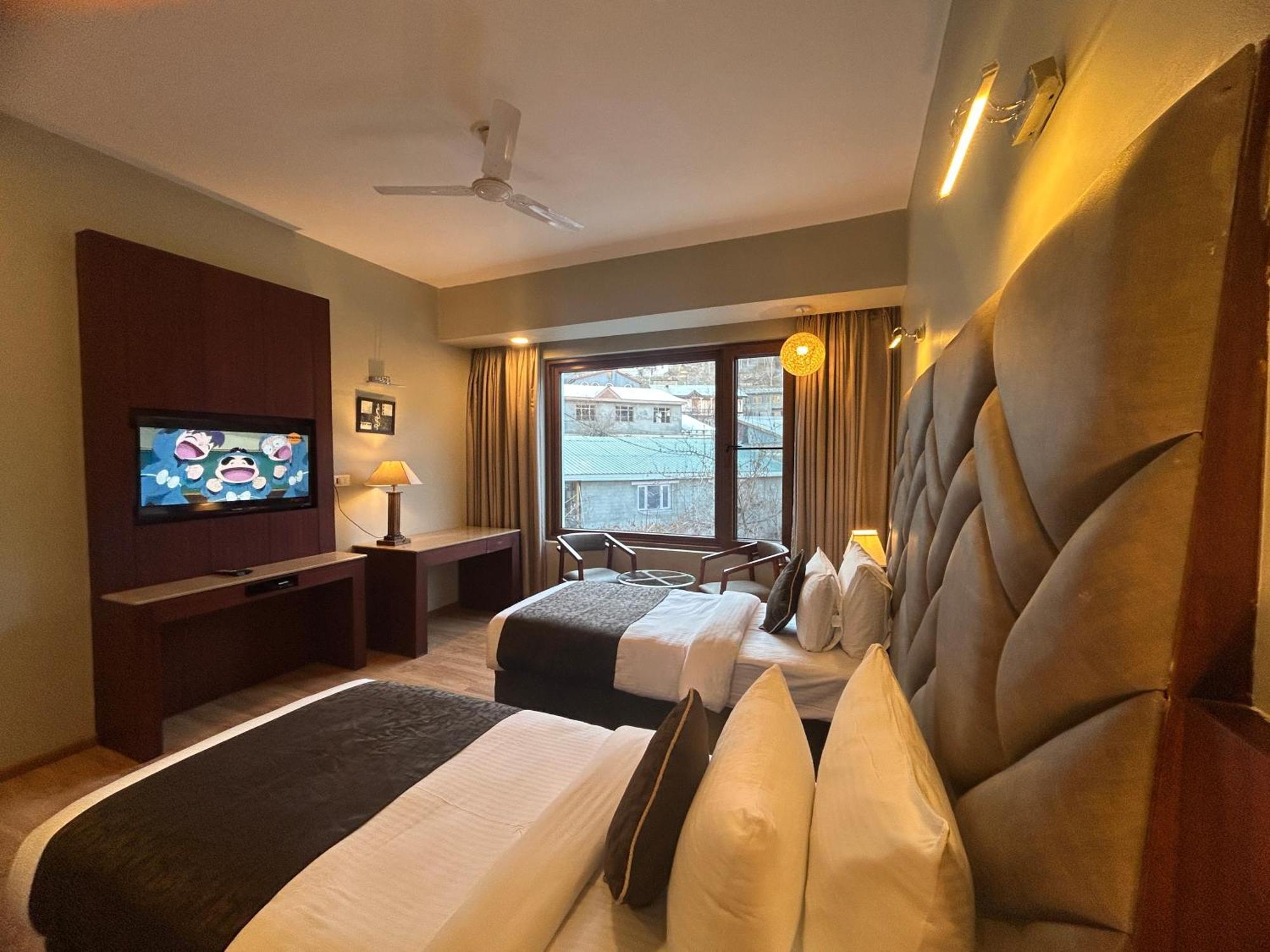 Hotel The Каргіл Екстер'єр фото