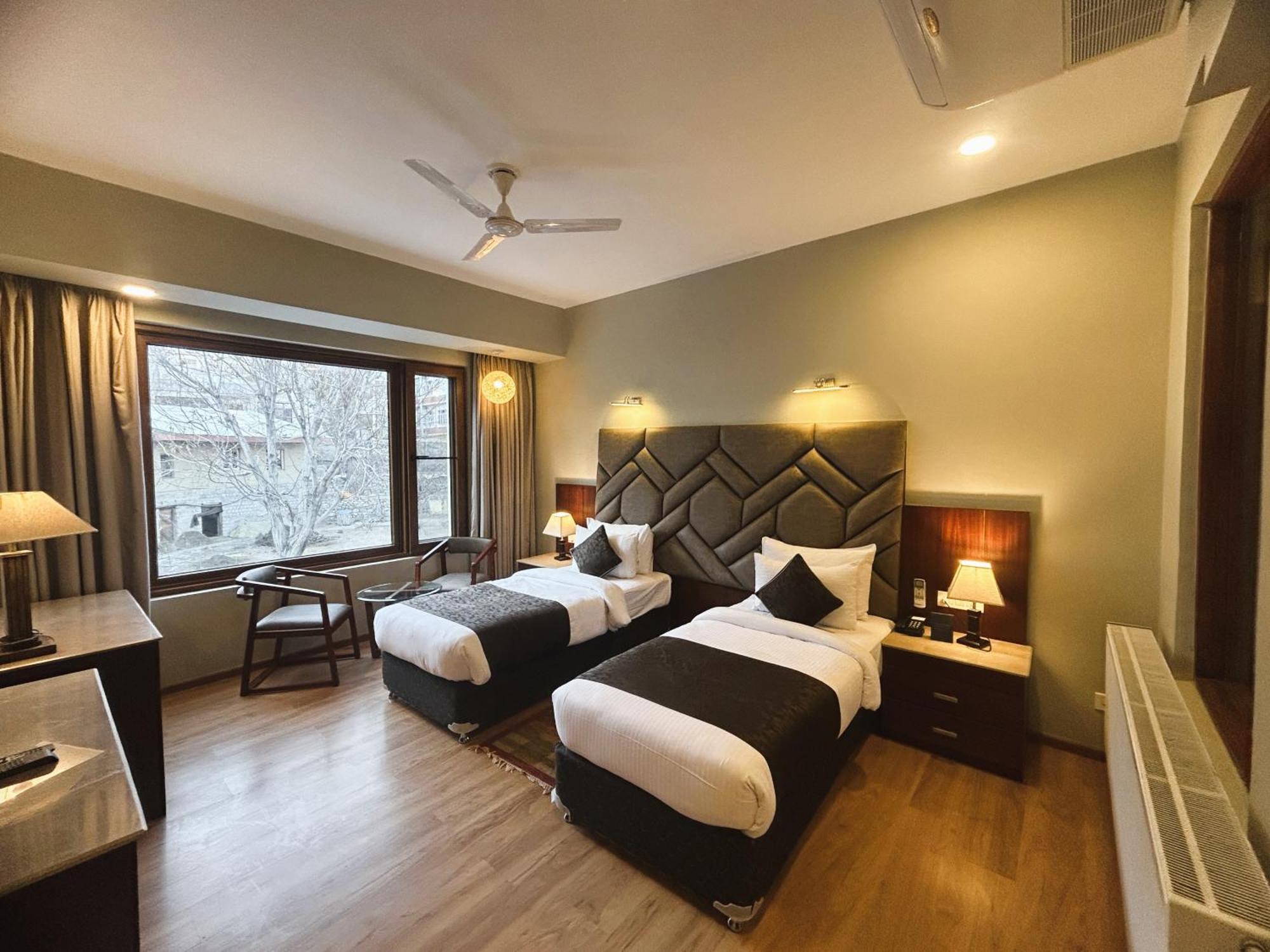 Hotel The Каргіл Екстер'єр фото