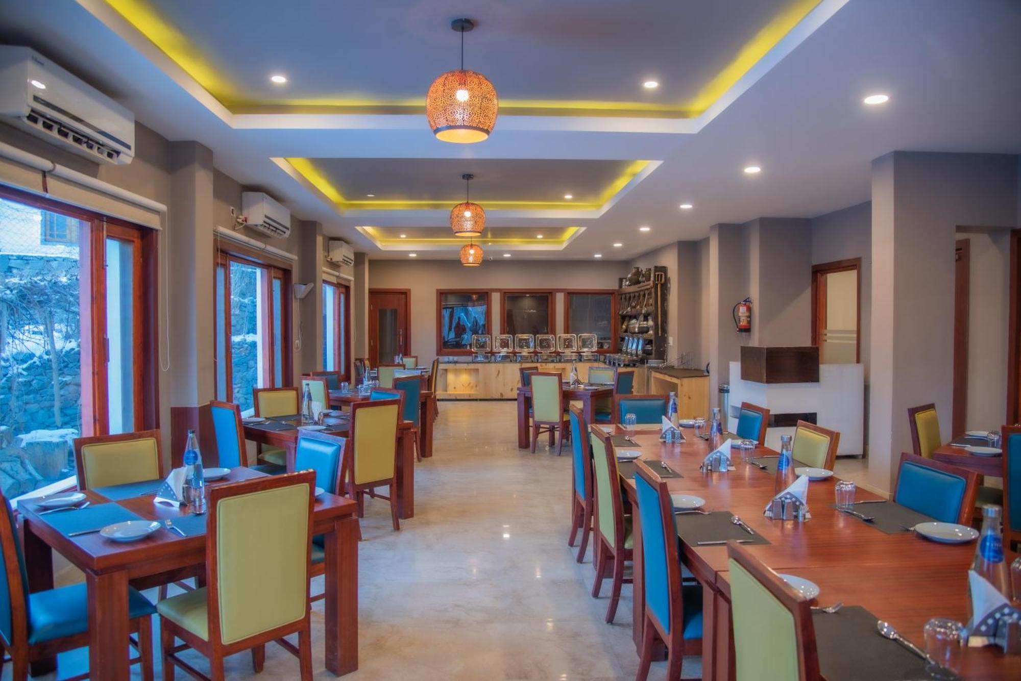Hotel The Каргіл Екстер'єр фото