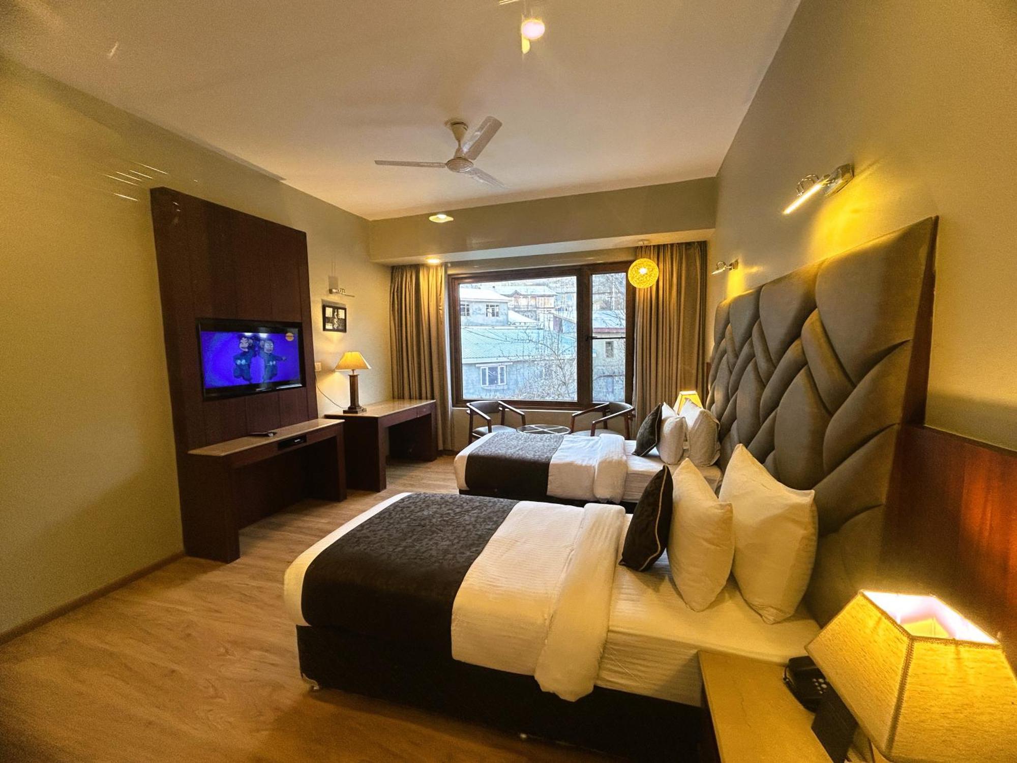 Hotel The Каргіл Екстер'єр фото
